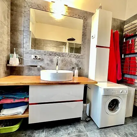 Famigliare A 10 Minuti Dal Apartamento