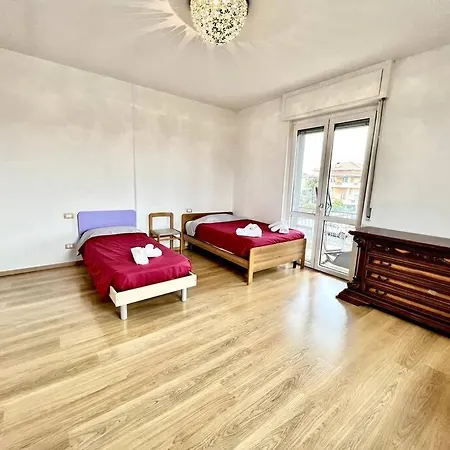 Famigliare A 10 Minuti Dal Apartamento