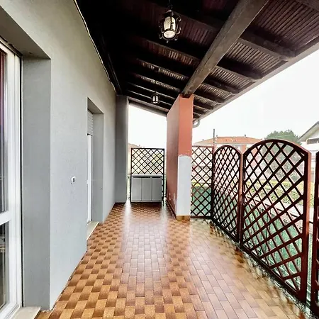 Famigliare A 10 Minuti Dal Apartamento